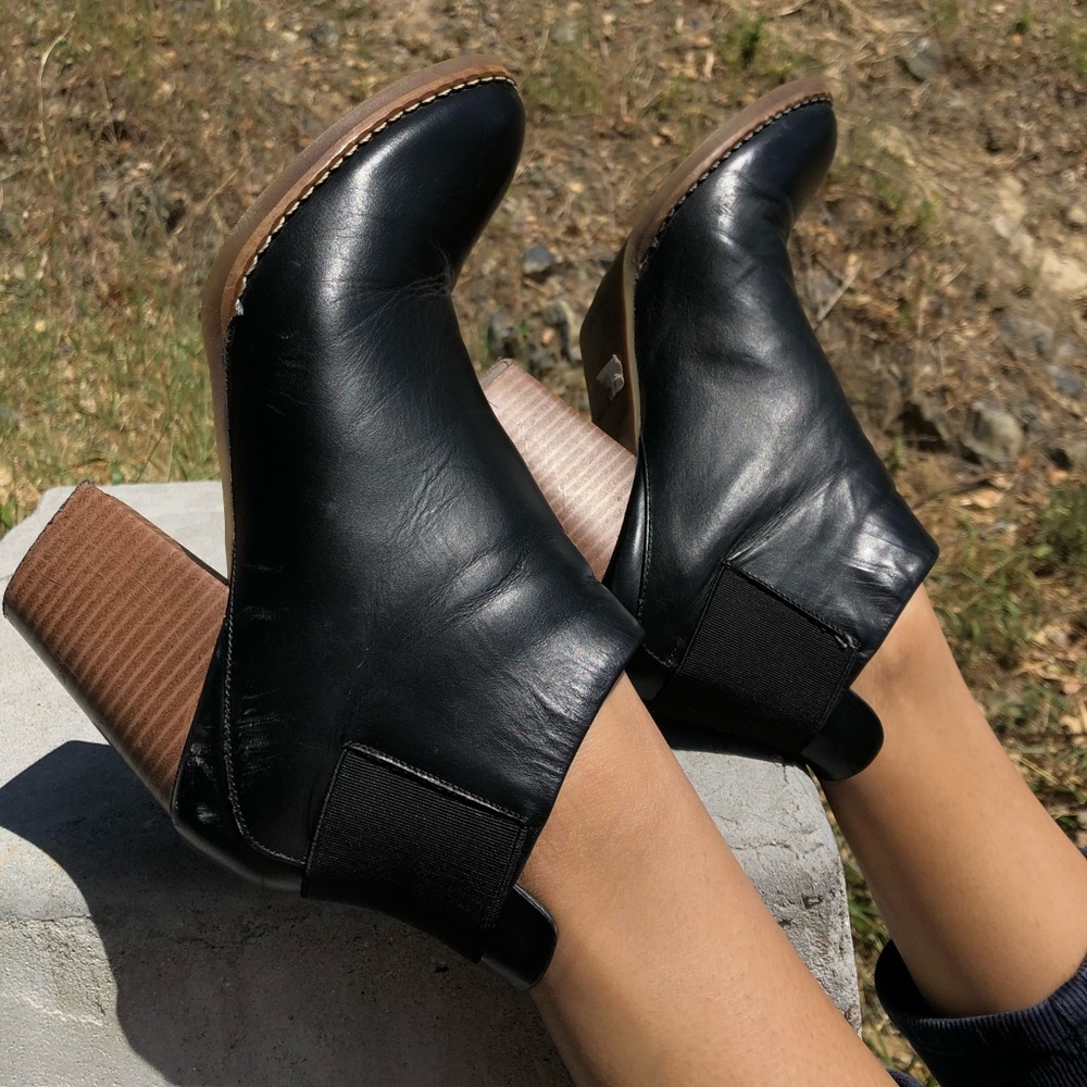 Bosi Black Booties